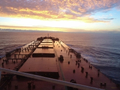 Berge Everest Sunrise Indian Ocean.jpg