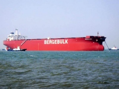 Berge-Kibo-Side-at-Anchor-Gallery